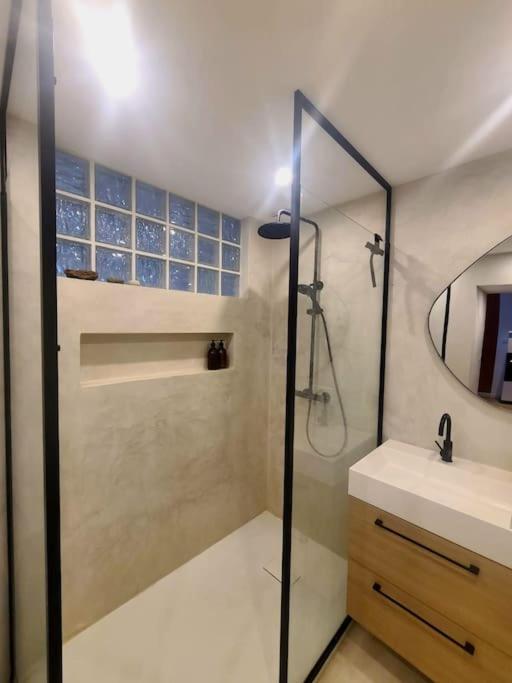 T4 Renove, Clim, Internet & Netflix, Tout Confort Marseille Bagian luar foto