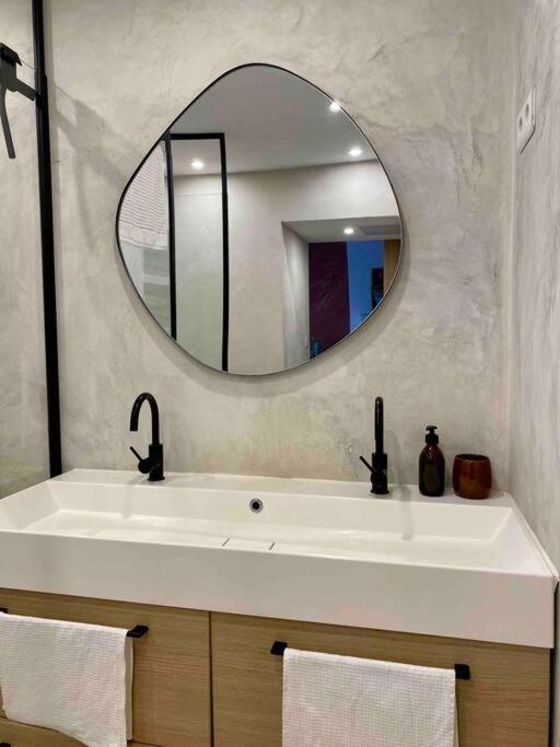 T4 Renove, Clim, Internet & Netflix, Tout Confort Marseille Bagian luar foto